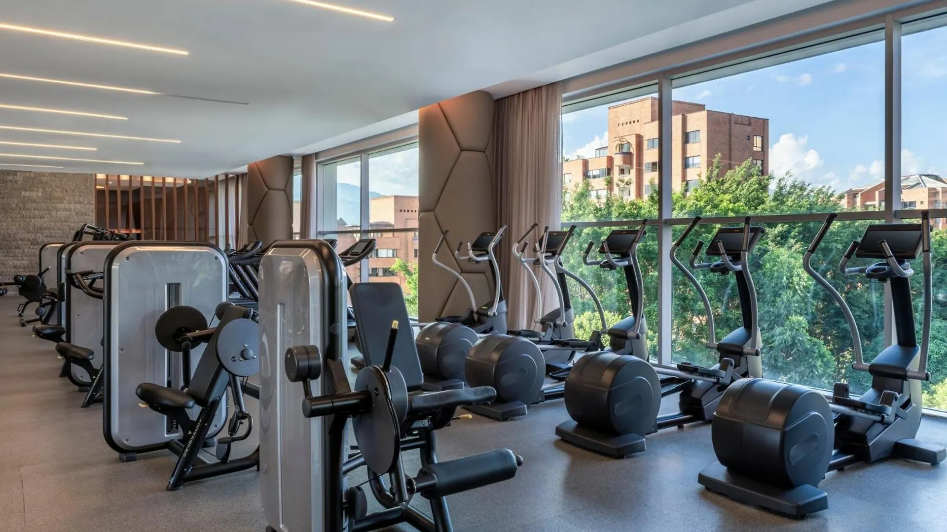 Medellin Marriott Hotel 5*,